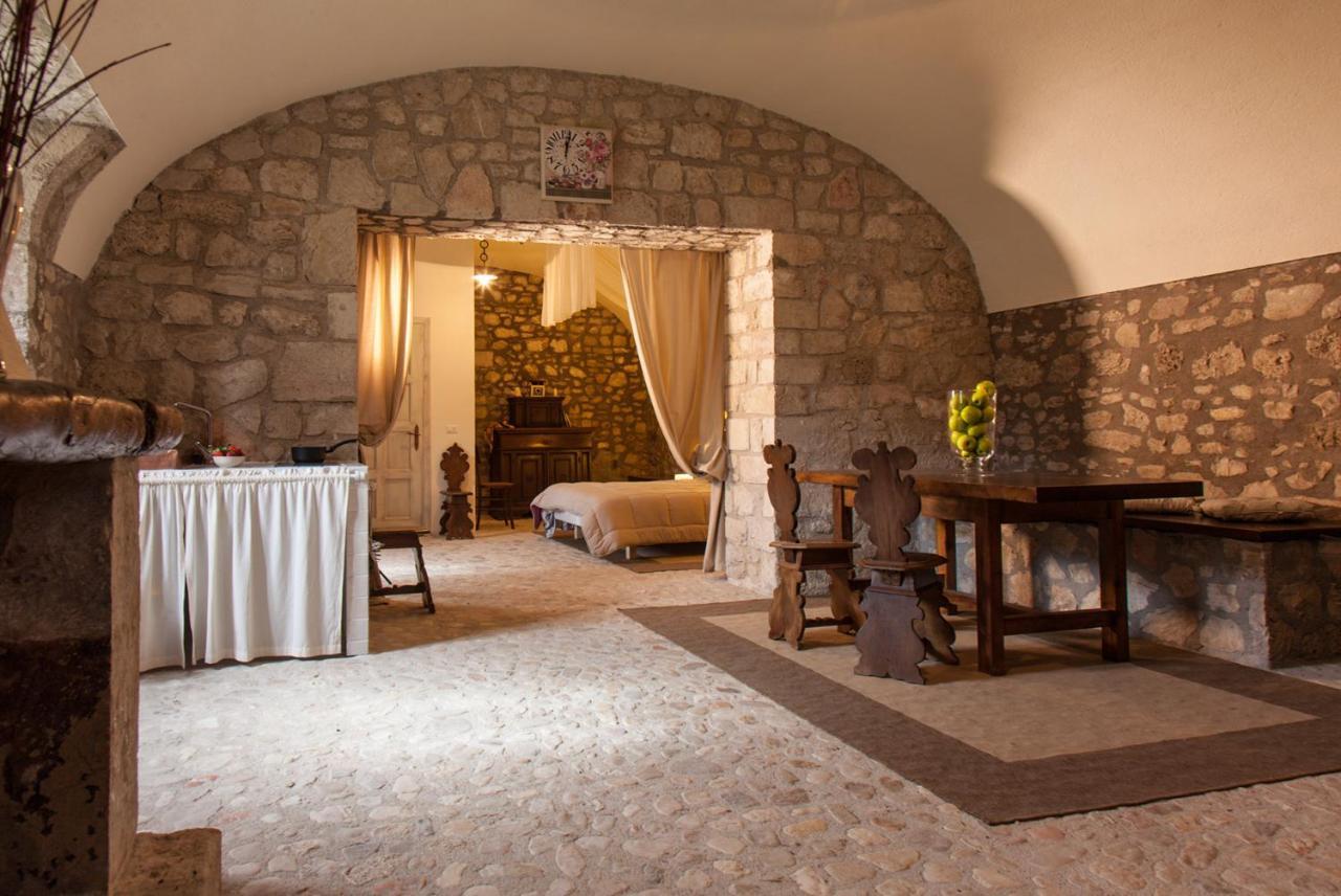 Agriturismo La Commenda-Adults Only Cascia Oda fotoğraf